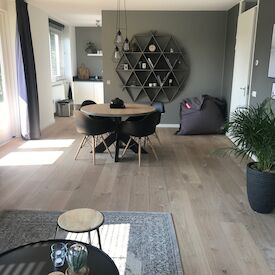 Rustiek AB, enkel roken + wit 1.jpg Rustiek AB, enkel roken + wit 1.jpg